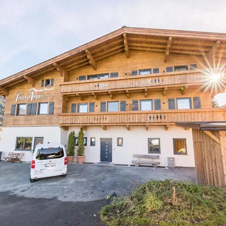 Welcoming In With Balcony Apartamento Jochberg